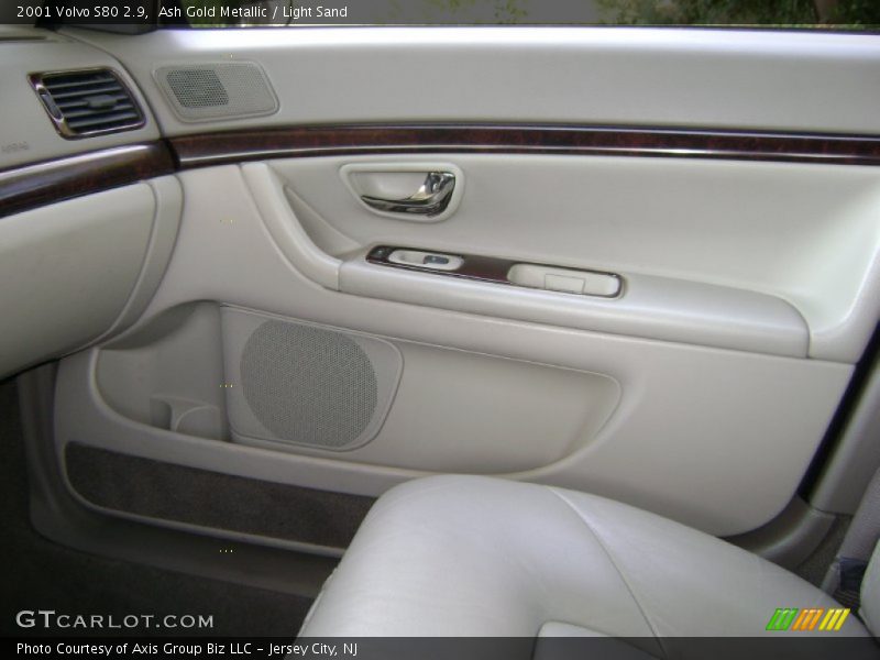 Ash Gold Metallic / Light Sand 2001 Volvo S80 2.9