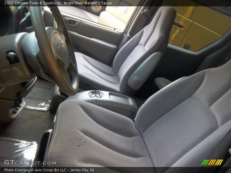 Bright Silver Metallic / Taupe 2002 Chrysler Town & Country eL