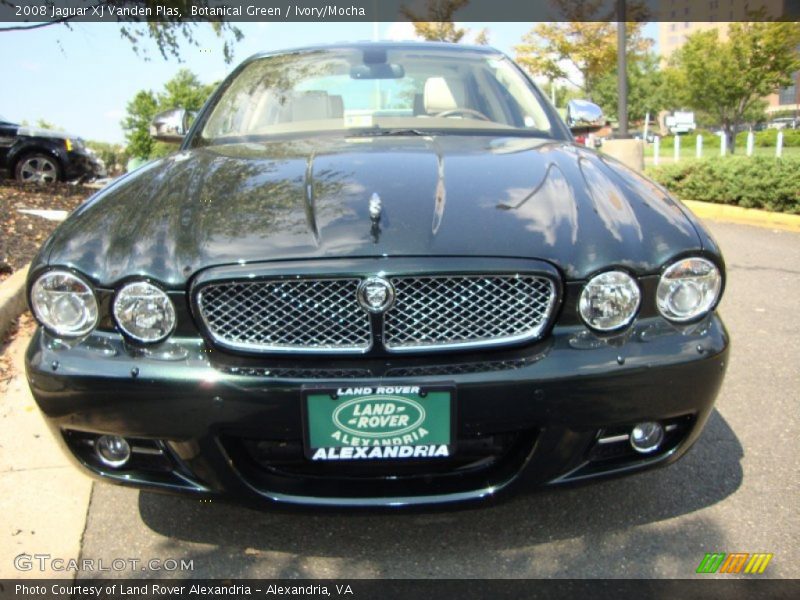 Botanical Green / Ivory/Mocha 2008 Jaguar XJ Vanden Plas
