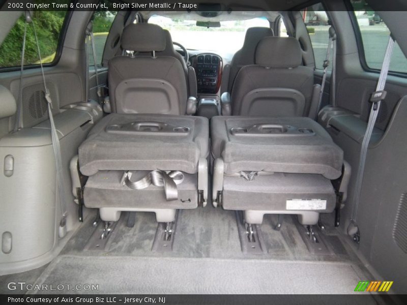 2002 Town & Country eL Trunk