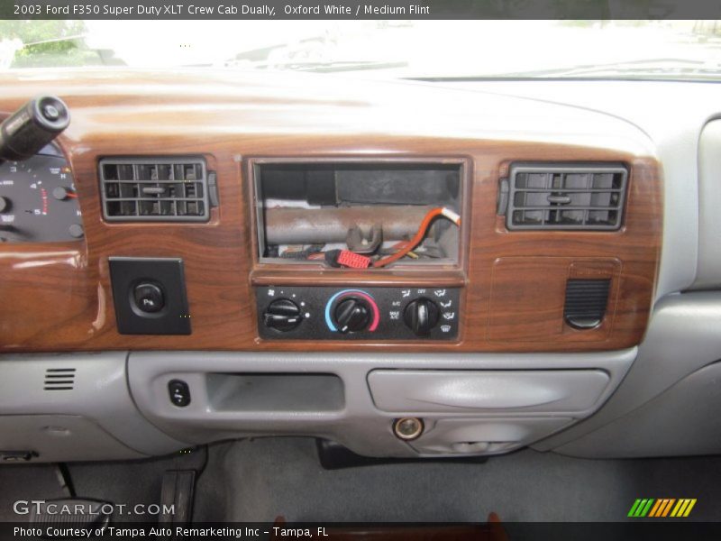 Oxford White / Medium Flint 2003 Ford F350 Super Duty XLT Crew Cab Dually