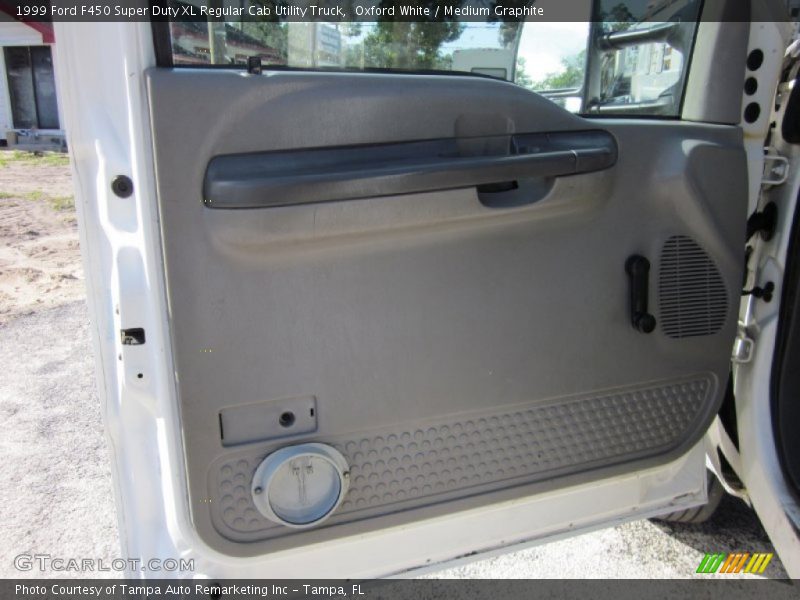 Oxford White / Medium Graphite 1999 Ford F450 Super Duty XL Regular Cab Utility Truck
