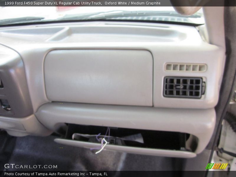 Oxford White / Medium Graphite 1999 Ford F450 Super Duty XL Regular Cab Utility Truck