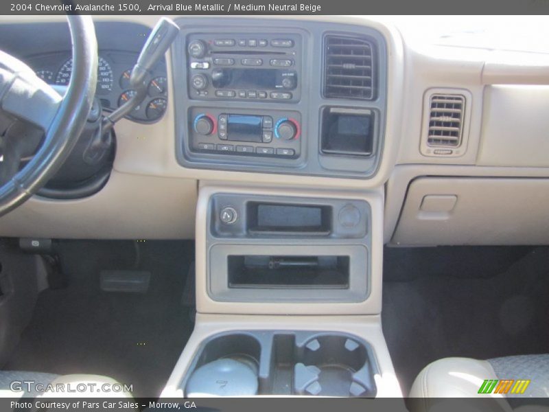 Arrival Blue Metallic / Medium Neutral Beige 2004 Chevrolet Avalanche 1500