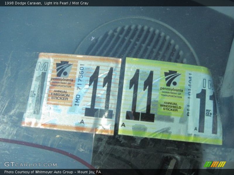 Light Iris Pearl / Mist Gray 1998 Dodge Caravan
