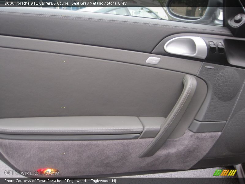 Door Panel of 2006 911 Carrera S Coupe