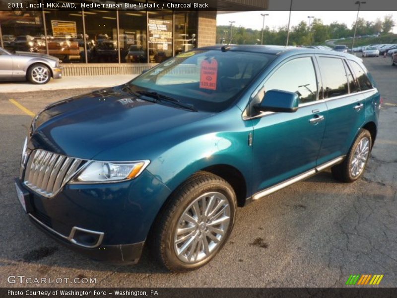 Front 3/4 View of 2011 MKX AWD