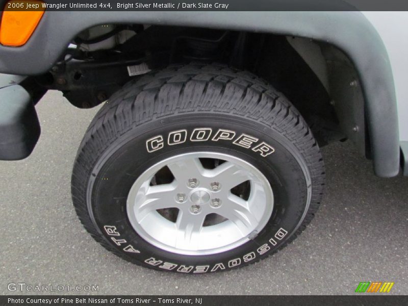 Bright Silver Metallic / Dark Slate Gray 2006 Jeep Wrangler Unlimited 4x4