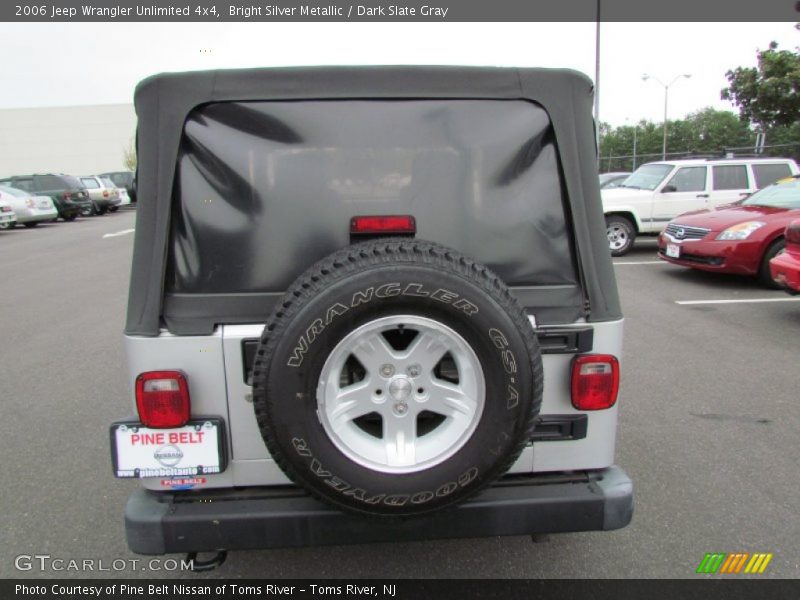 Bright Silver Metallic / Dark Slate Gray 2006 Jeep Wrangler Unlimited 4x4