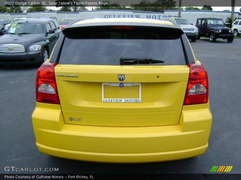 Solar Yellow / Pastel Pebble Beige 2007 Dodge Caliber SE