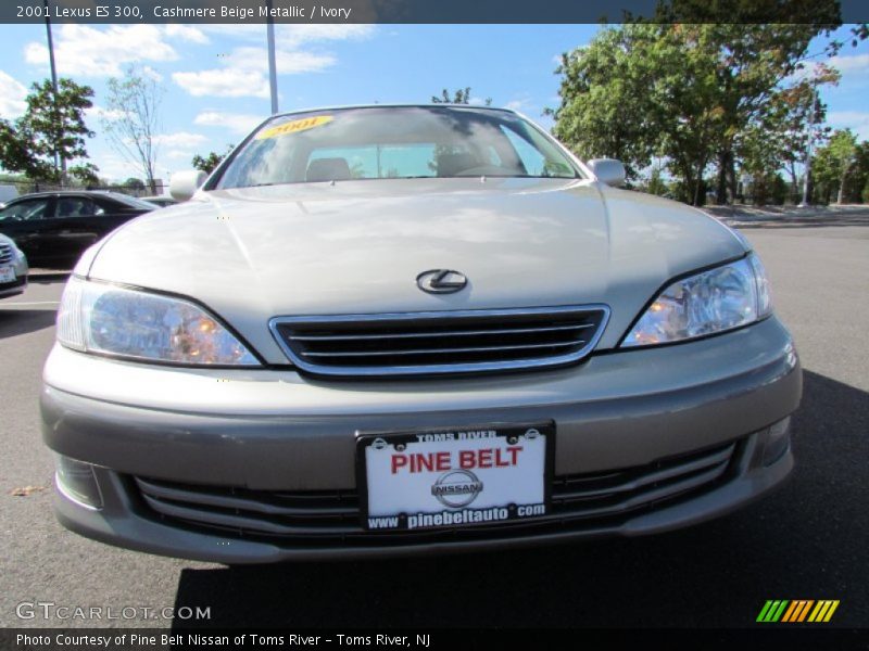 Cashmere Beige Metallic / Ivory 2001 Lexus ES 300