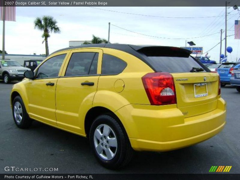 Solar Yellow / Pastel Pebble Beige 2007 Dodge Caliber SE