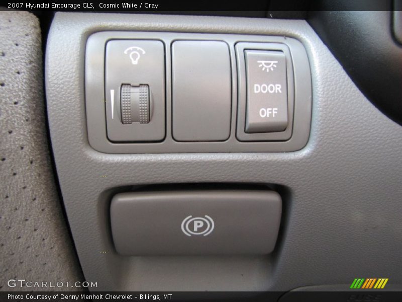Cosmic White / Gray 2007 Hyundai Entourage GLS