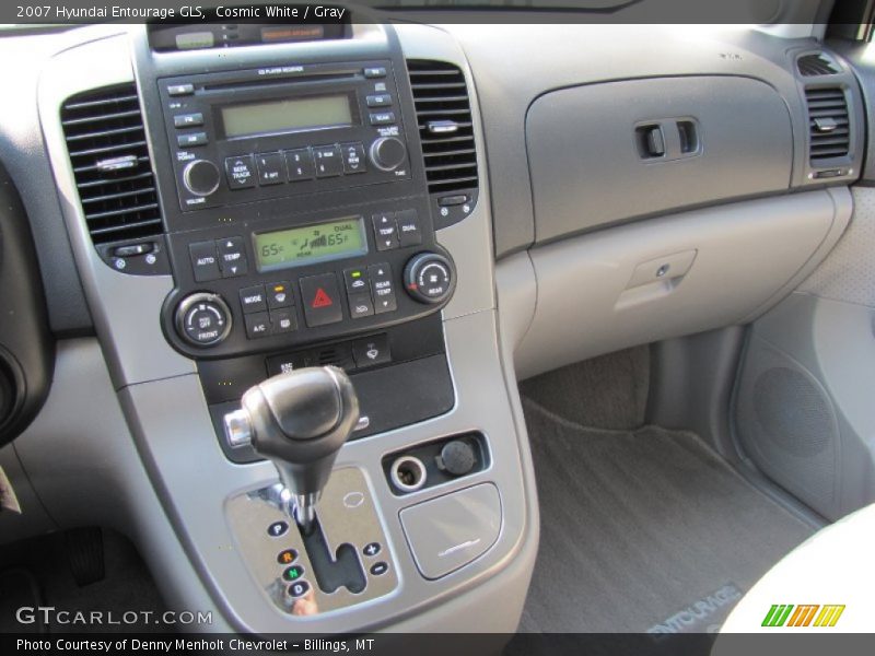 Cosmic White / Gray 2007 Hyundai Entourage GLS