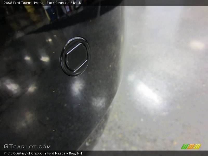 Black Clearcoat / Black 2008 Ford Taurus Limited