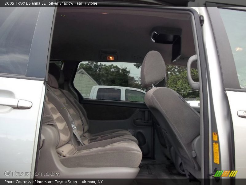 Silver Shadow Pearl / Stone 2009 Toyota Sienna LE