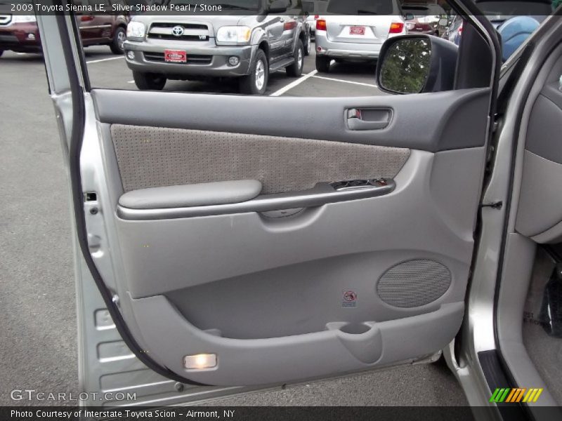 Silver Shadow Pearl / Stone 2009 Toyota Sienna LE