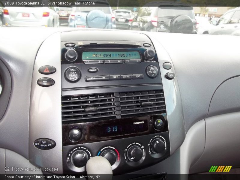 Silver Shadow Pearl / Stone 2009 Toyota Sienna LE