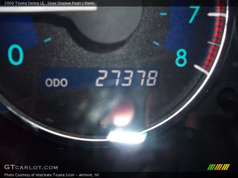 Silver Shadow Pearl / Stone 2009 Toyota Sienna LE