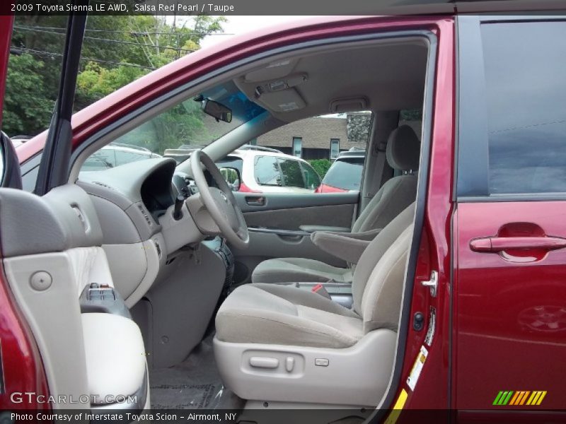  2009 Sienna LE AWD Taupe Interior