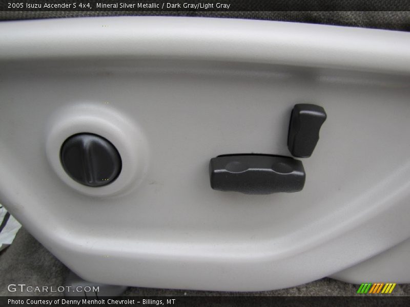 Mineral Silver Metallic / Dark Gray/Light Gray 2005 Isuzu Ascender S 4x4