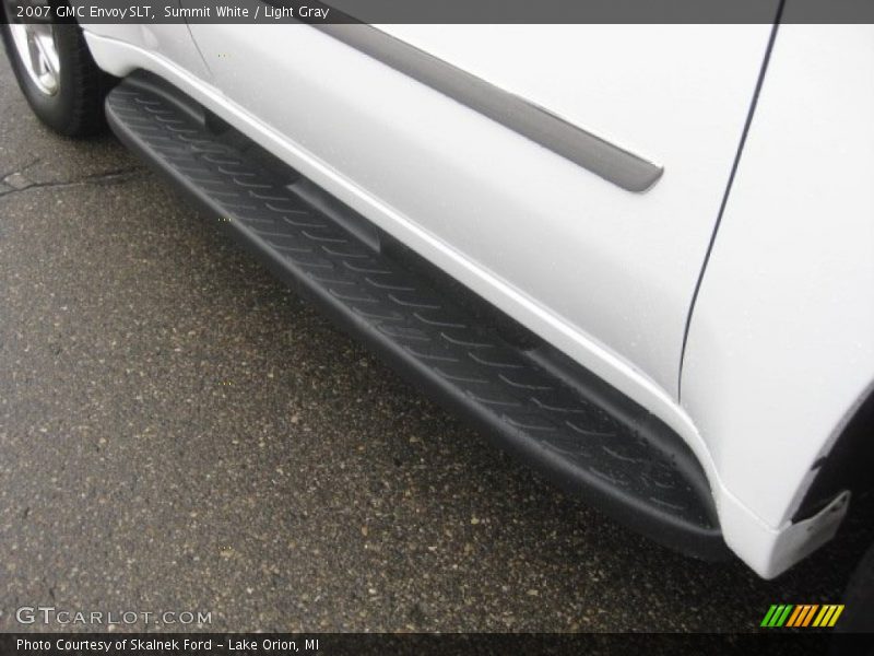 Summit White / Light Gray 2007 GMC Envoy SLT