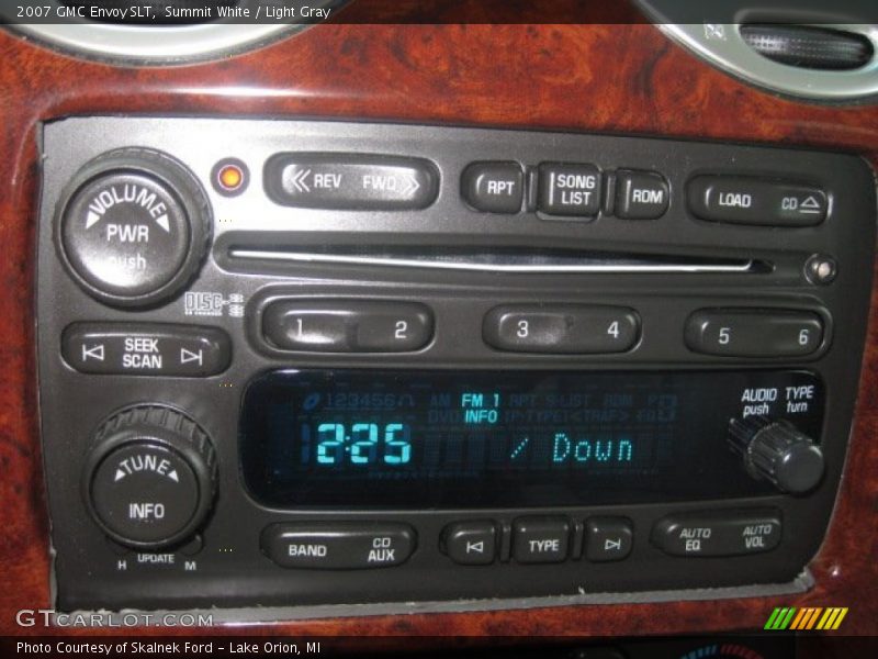 Summit White / Light Gray 2007 GMC Envoy SLT