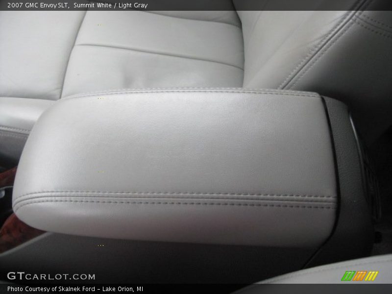 Summit White / Light Gray 2007 GMC Envoy SLT