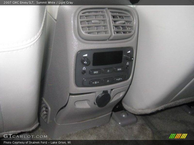 Summit White / Light Gray 2007 GMC Envoy SLT
