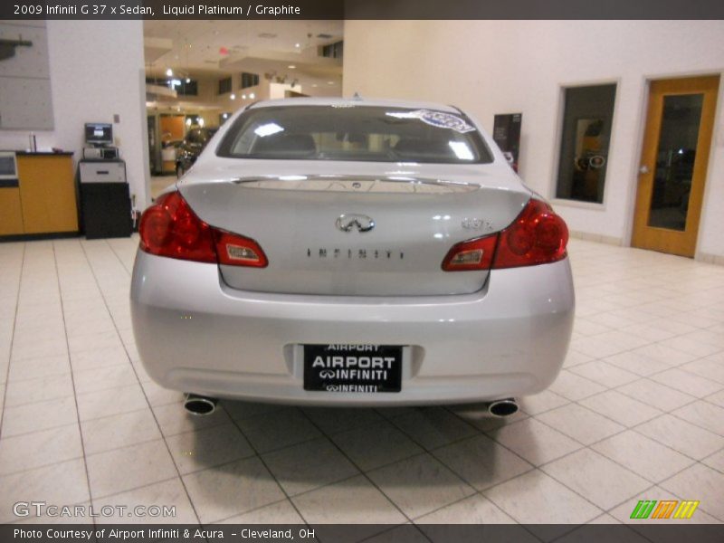 Liquid Platinum / Graphite 2009 Infiniti G 37 x Sedan
