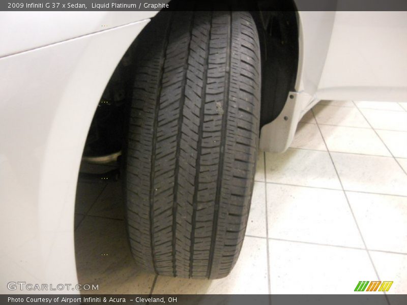 Liquid Platinum / Graphite 2009 Infiniti G 37 x Sedan