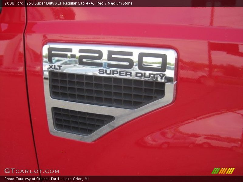  2008 F250 Super Duty XLT Regular Cab 4x4 Logo