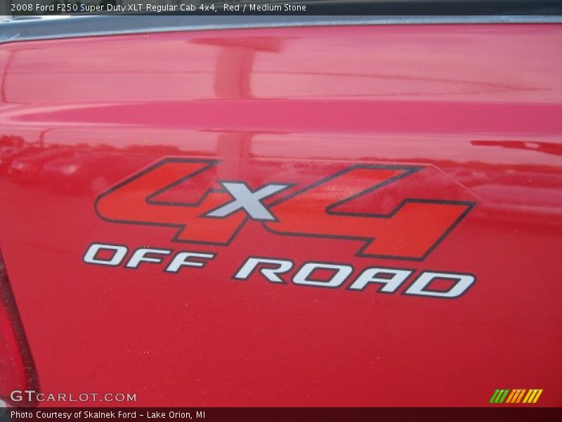  2008 F250 Super Duty XLT Regular Cab 4x4 Logo