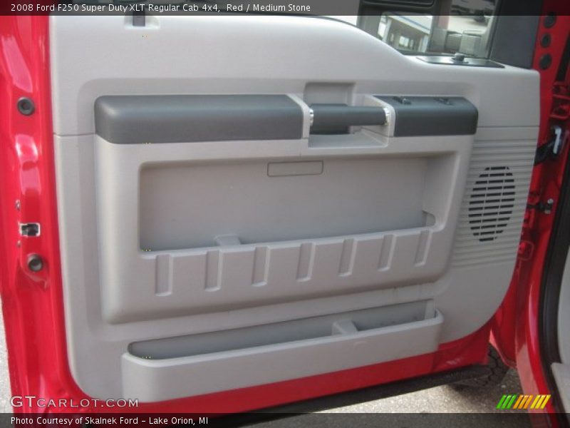 Door Panel of 2008 F250 Super Duty XLT Regular Cab 4x4
