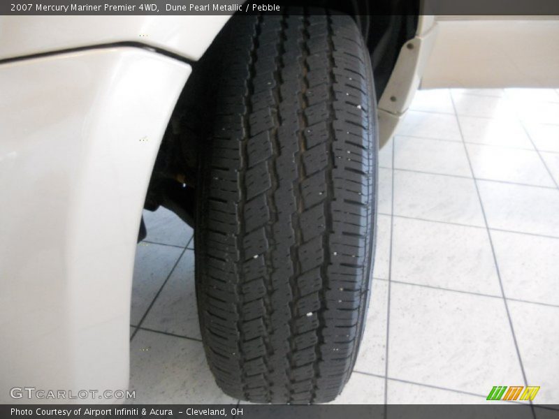 Dune Pearl Metallic / Pebble 2007 Mercury Mariner Premier 4WD