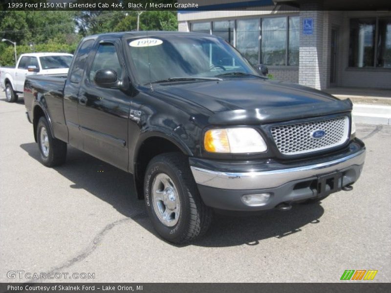 Black / Medium Graphite 1999 Ford F150 XLT Extended Cab 4x4