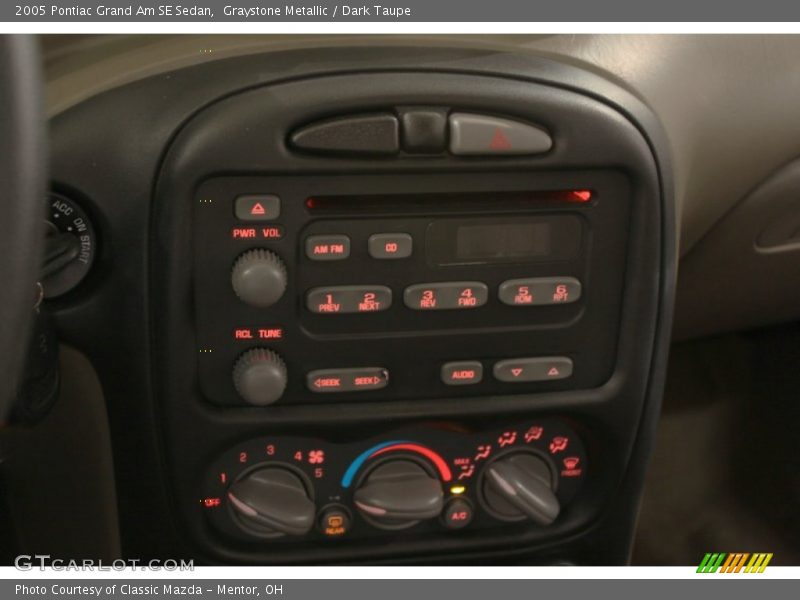 Graystone Metallic / Dark Taupe 2005 Pontiac Grand Am SE Sedan