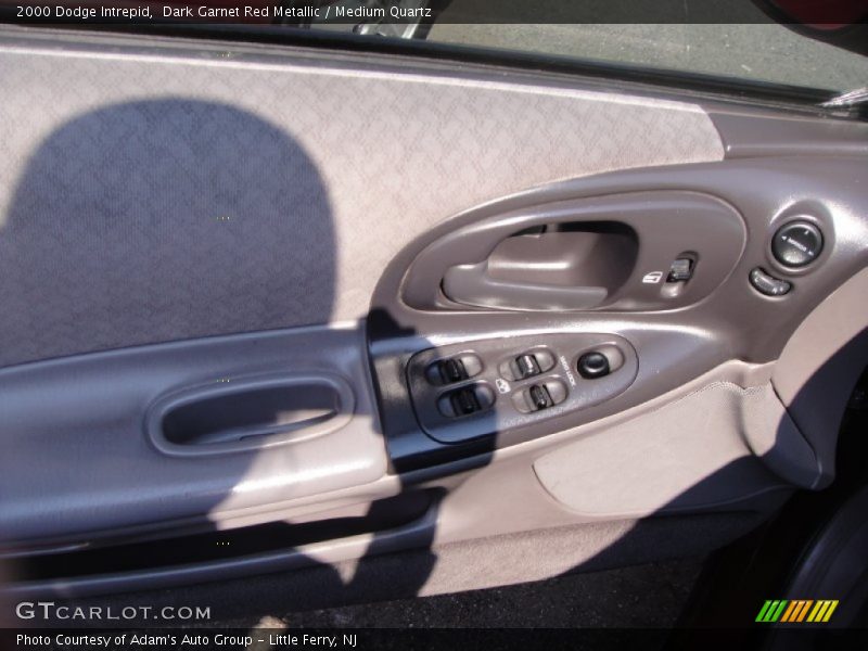 Dark Garnet Red Metallic / Medium Quartz 2000 Dodge Intrepid