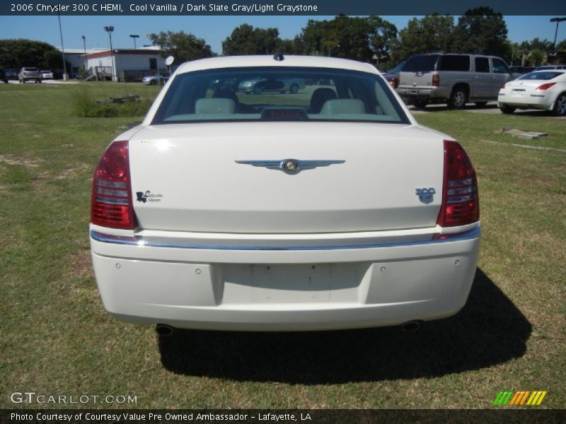 Cool Vanilla / Dark Slate Gray/Light Graystone 2006 Chrysler 300 C HEMI