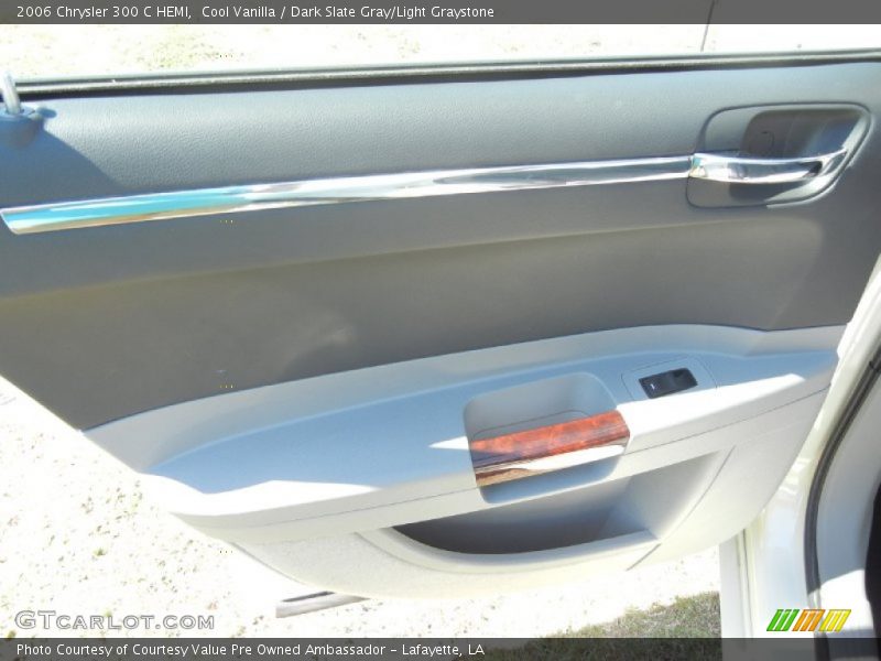 Cool Vanilla / Dark Slate Gray/Light Graystone 2006 Chrysler 300 C HEMI