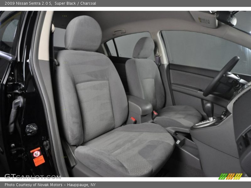 Super Black / Charcoal 2009 Nissan Sentra 2.0 S