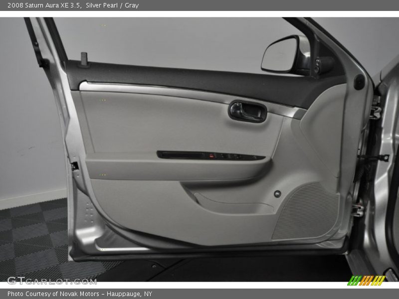 Silver Pearl / Gray 2008 Saturn Aura XE 3.5