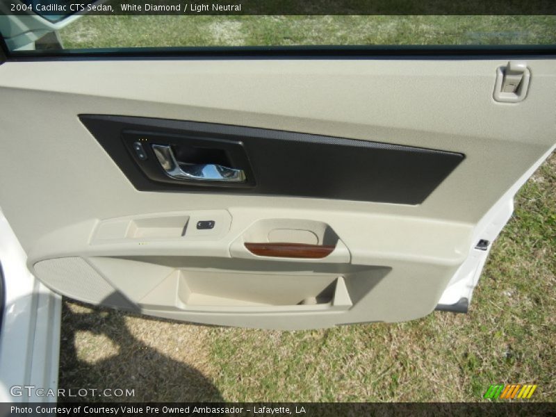 White Diamond / Light Neutral 2004 Cadillac CTS Sedan