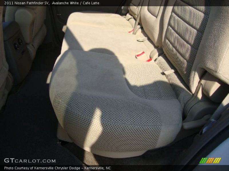 Avalanche White / Cafe Latte 2011 Nissan Pathfinder SV