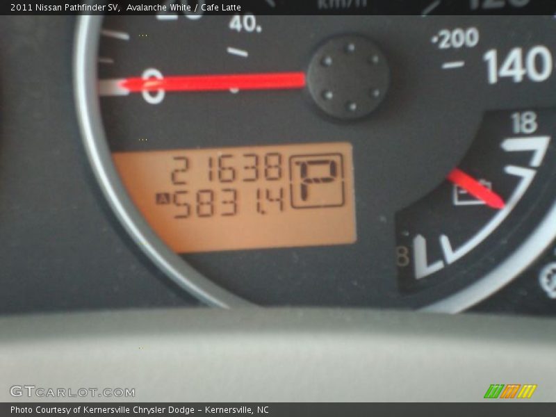 Avalanche White / Cafe Latte 2011 Nissan Pathfinder SV