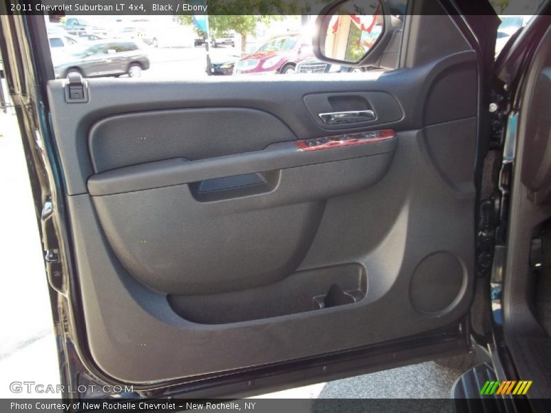 Black / Ebony 2011 Chevrolet Suburban LT 4x4