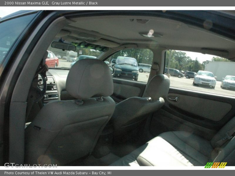 Gray Lustre Metallic / Black 2000 Nissan Maxima GLE