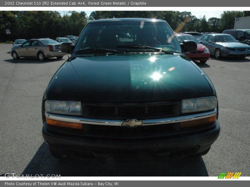 Forest Green Metallic / Graphite 2002 Chevrolet S10 ZR2 Extended Cab 4x4