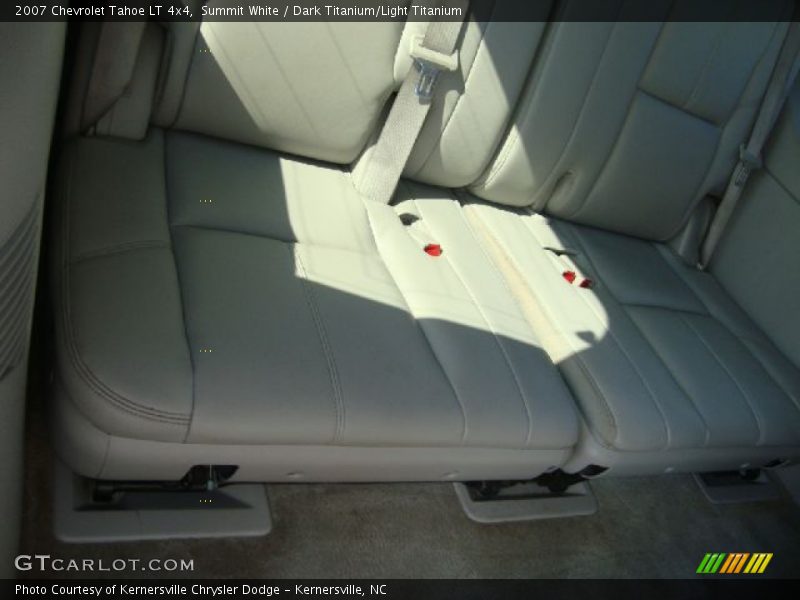 Summit White / Dark Titanium/Light Titanium 2007 Chevrolet Tahoe LT 4x4