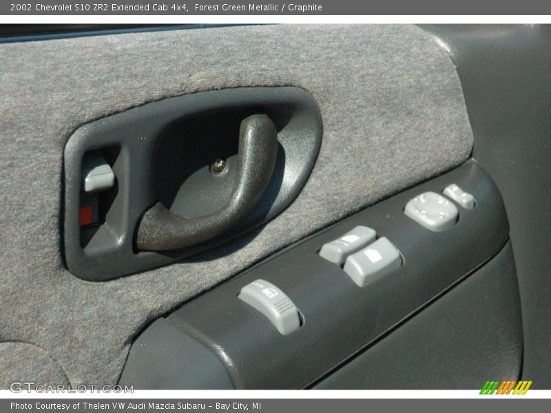 Forest Green Metallic / Graphite 2002 Chevrolet S10 ZR2 Extended Cab 4x4